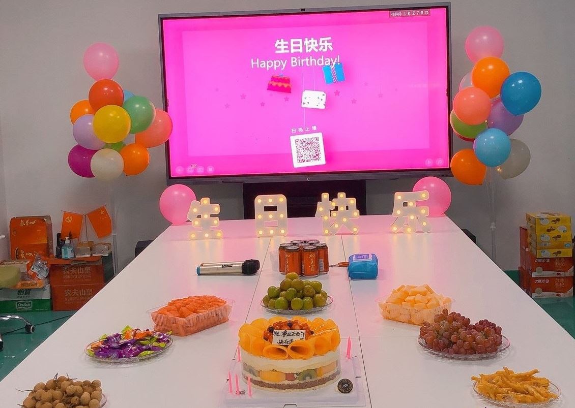 Humanistic Care Merayakan Ulang Tahun Karyawan Pogo Pin