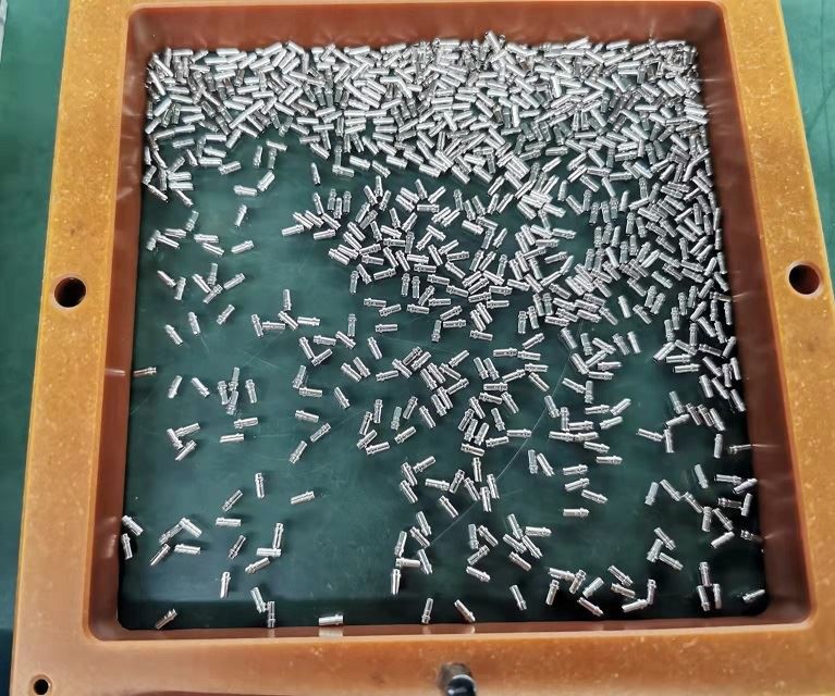 Teknologi Elektroplating Luar Biasa Berlapis Rhodium